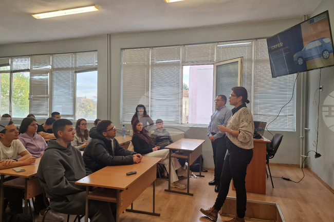 По-малко его, повече мисъл, грижа и отговорност на пътя, е апелът на експертите Зорница Станева и Мартин Свирчев към младите шофьори 