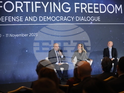 Форум „Диалог за отбрана и демокрация. Крепост на свободата“