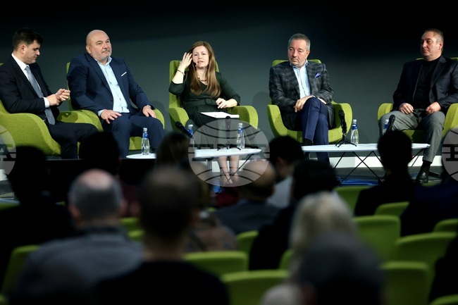 Avenues for Economic Growth and Readiness for Eurozone Featured on Agenda of Sofia-hosted Forum