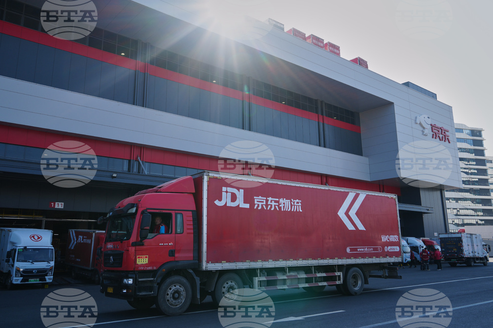 Китайската „Джей Ди.ком“ поема контрола над германската „Сикономи“ - собственик на „МедиаМаркет“ и „Сатурн“