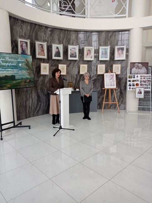 В украинския град Болград откриха изложба на художника Виктор Занфираки