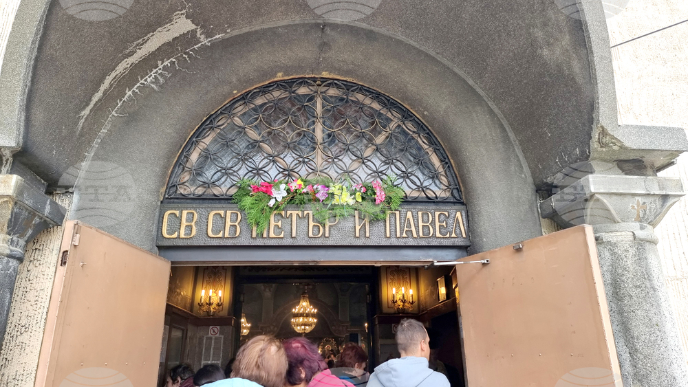 Пловдив - Св. Мина - митрополит - литургия