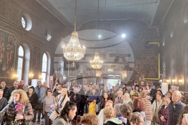 Пловдив - Св. Мина - митрополит - литургия