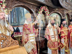 Пловдив - Св. Мина - митрополит - литургия