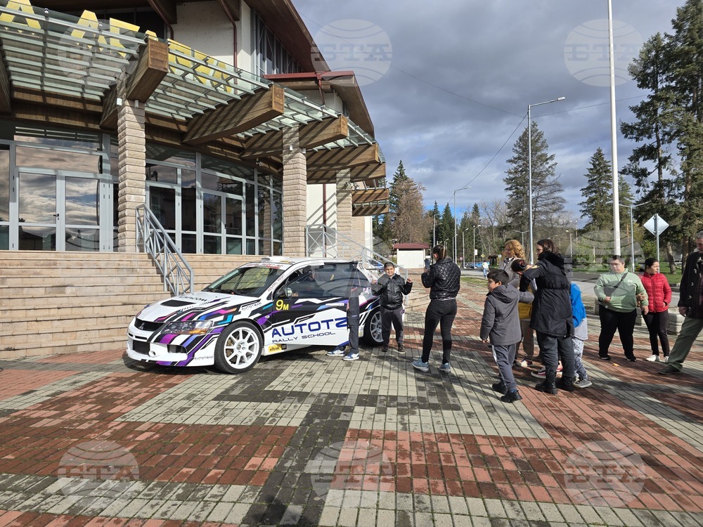 Панагюрище - Илия Царски и децата от дневен център „Дъга“