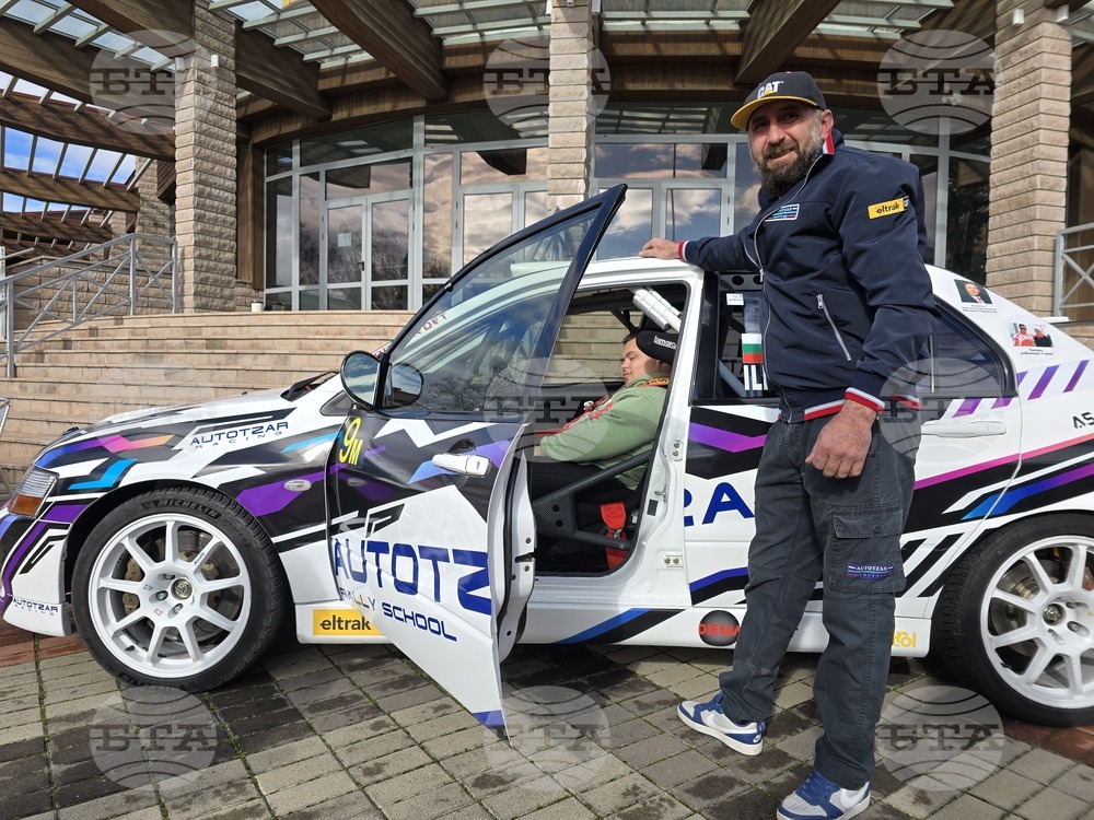 Панагюрище - Илия Царски и децата от дневен център „Дъга“