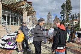 Панагюрище - Илия Царски и децата от дневен център „Дъга“