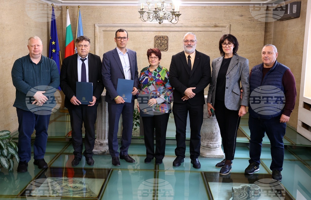 Центрове за речева терапия при афазия да бъдат разкрити в София предвижда меморандум, подписан в Столичната община