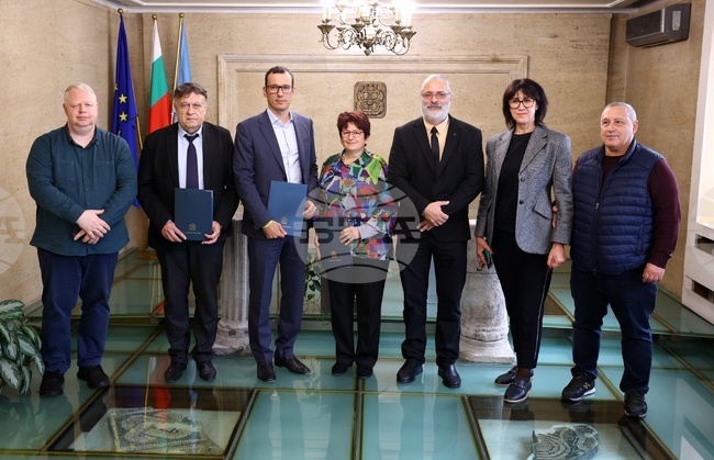 Центрове за речева терапия при афазия да бъдат разкрити в София предвижда меморандум, подписан в Столичната община