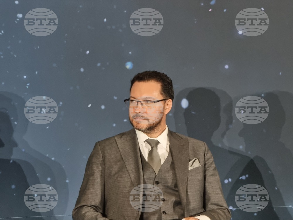 Не можем да определим България като нещо друго, освен като демокрация със свои проблеми, каза вътрешният министър Даниел Митов