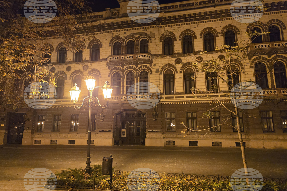 Одеса и областта са подложени на четвърта масирана атака тази нощ, съобщават в местните канали в Телеграм