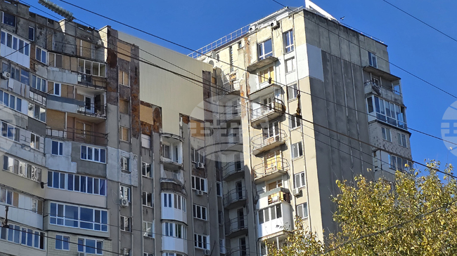 Осем ракети атакуват Одеса и областта, силни взривове отекват в града, съобщават в местните канали в Телеграм