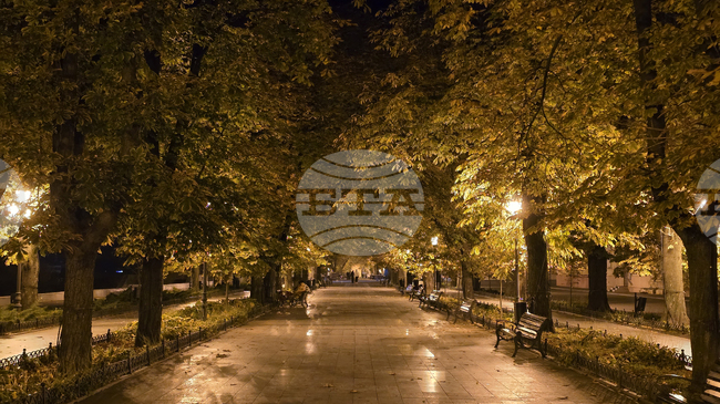 В няколко района на Одеса няма ток след масираната атака с дронове тази вечер, съобщи председателят на градската военна администрация