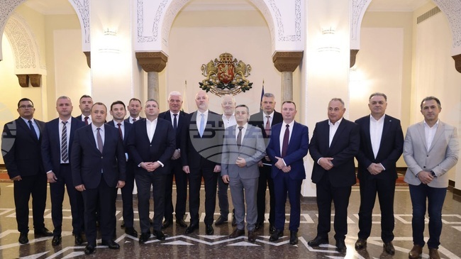 Правителството пое ангажимент да съдейства за реализирането на ключова за Смолянския регион пътна инфраструктура