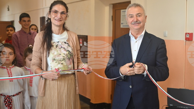 Модерен СТЕМ център с четири кабинета беше открит в Пето основно училище в Монтана