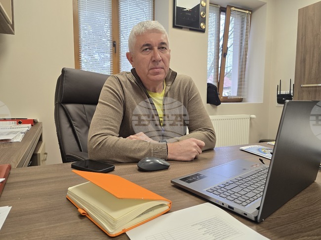 Трудно се намират висококвалифицирани кадри за селското стопанство в Свищов, каза за БТА управителят на “Сортови семена Елит 2001“ ЕООД Иван Караджов