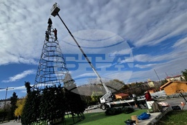 Коледна украса - НДК- монтаж