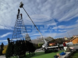 Коледна украса - НДК- монтаж