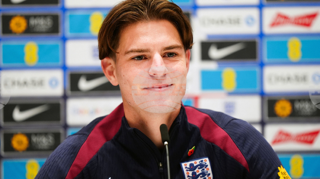 Алекс Скот и Марк Гехи отпаднаха от състава на английския национален отбор по футбол за мача срещу Сърбия