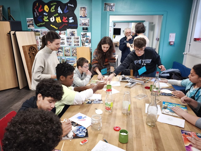 Варненски свободен университет „Черноризец Храбър“: Студенти от специалност „Графичен дизайн“ с изложба във Франция