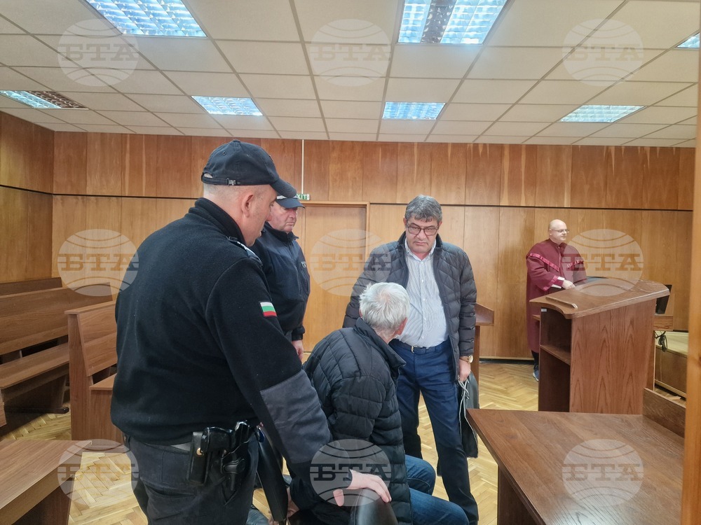 Окръжният съд в Смолян наложи мярка „домашен арест“ на задържания мъж, в чийто дом бяха открити боеприпаси, самоделни оръжия и взривни вещества