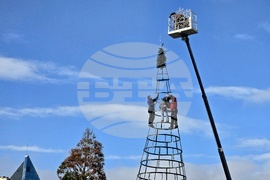 Коледна украса - НДК- монтаж