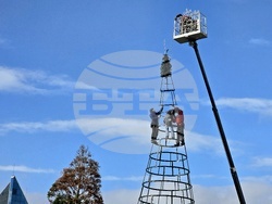 Коледна украса - НДК- монтаж