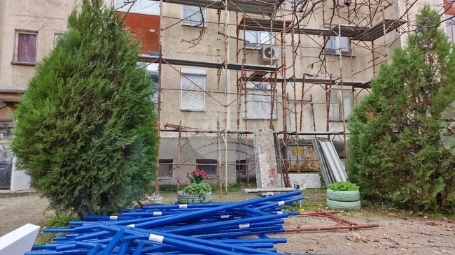 Започна саниране на жилищна сграда в Димитровград, финансирано по Механизма за възстановяване и устойчивост