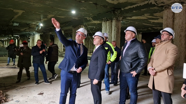 До юни следващата година ще бъде завършен пробивът под Централна гара Пловдив, съобщи министър Гроздан Караджов