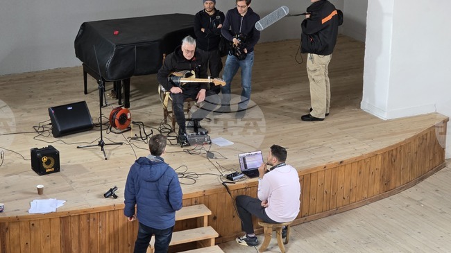 Stefan Valdobrev, The Usual Suspects Record Song in Community Centre in Kovachevitsa Village