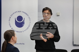 Нов български университет - „Моралът е доброто“ - Кристиан Таков