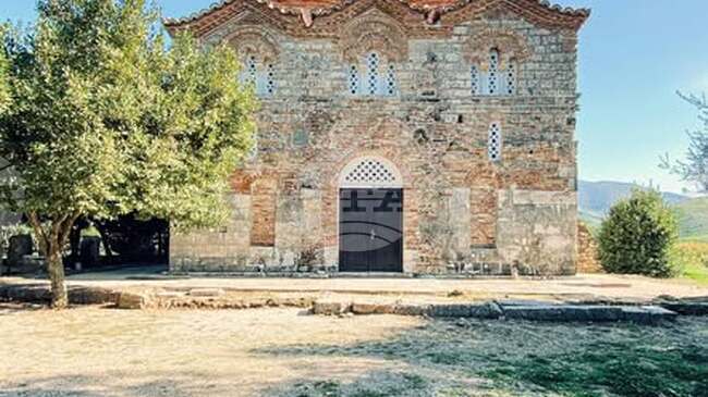 АТА: Местни и чуждестранни експерти обсъждат опазването на манастира „Свети Никола“ в Южна Албания