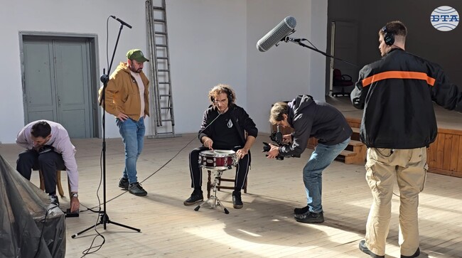 Стефан Вълдобрев и „Обичайните заподозрени“ записаха песента „И ти благодаря“ в читалището на Ковачевица