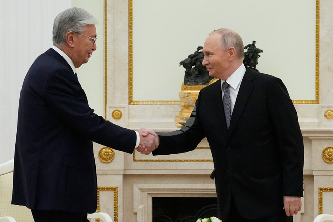 Кремъл каза, че Путин ще информира президента на Казахстан Токаев за изпитанията на „Буревестник“ и „Посейдон“