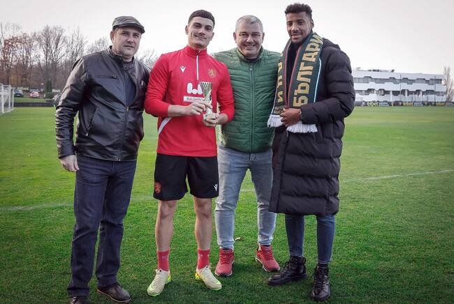 Младежкият национален отбор тренира на пълни обороти за гостуването на Шотландия