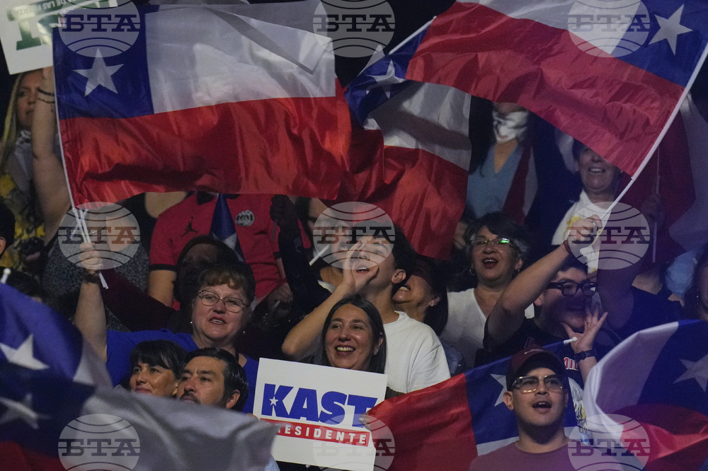 Ройтерс: Престъпността, миграцията и сянката на картела "Трен де Арагуа" доминират темите в изборната надпревара в Чили