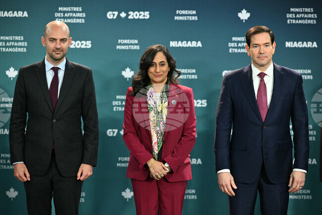 Външните министри на страните от Г-7 осъдиха руските атаки срещу украинската енергийна инфраструктура и потвърдиха подкрепата си за Киев