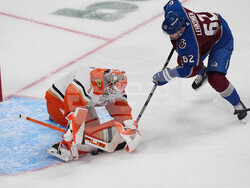 Ducks Avalanche Hockey