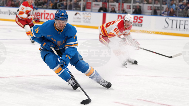 Защитникът Филип Броберг продължи договора си със Сейнт Луис за шест години