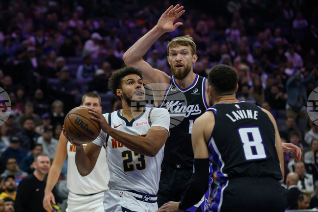 Сакраменто Кингс губи звездите си Домантас Сабонис и Зак ЛаВийн до края на сезона в НБА