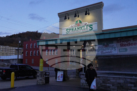 Government Shutdown Food Aid Grocery Stores