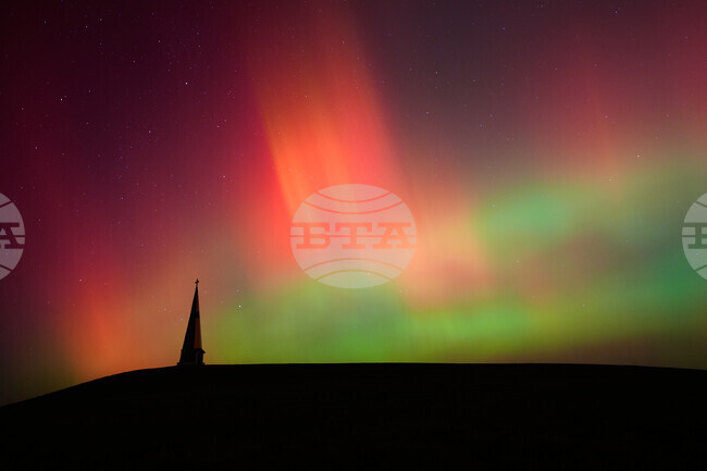 APTOPIX Northern Lights Kansas