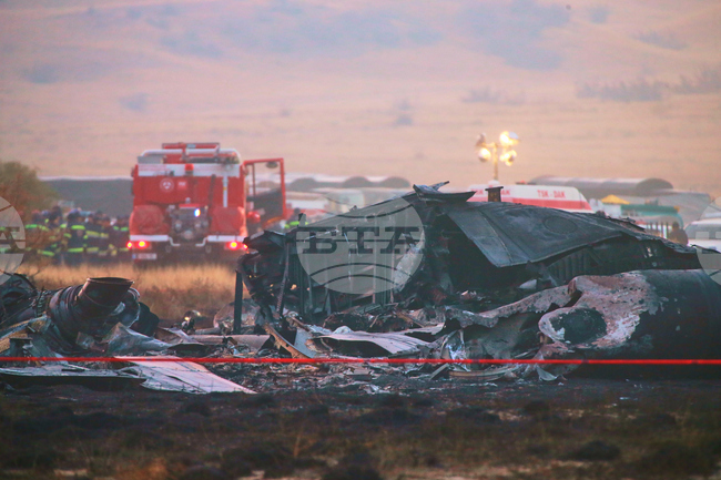 Падналият в Грузия турски военен самолет вероятно се е разпаднал във въздуха, смятат авиоексперти 