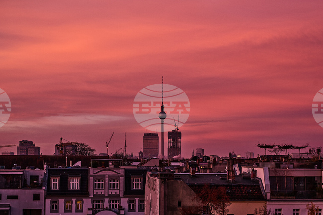 Федералният бюджет на Германия е неясен по отношение на плановете за инвестиции, отчита "Ифо"