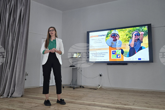 Деца от Свищов и Белене направиха 104 наблюдения на биоразнообразието в природен парк „Персина" по европейски проект 