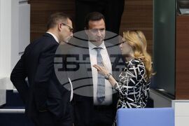 Парламент - заседание