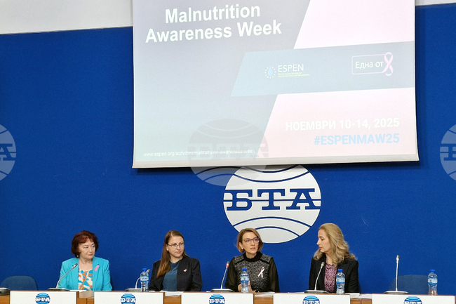 Национален пресклуб на БТА София - пресконференция - фондация „Нана Гладуиш - Една от 8“