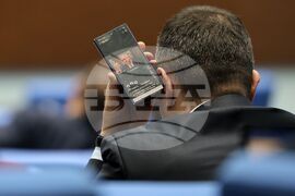 Парламент - заседание