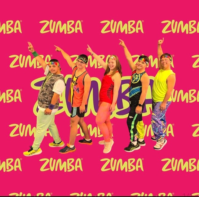 „Различни, но в ритъм“ - специална ZUMBA в сърцето на София обединява хора с и без увреждания чрез танца