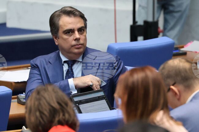 Трябва най-накрая да се стигне до съгласие за бюджет, който не натоварва с допълнителни данъци и осигуровки, заявиха от ПП